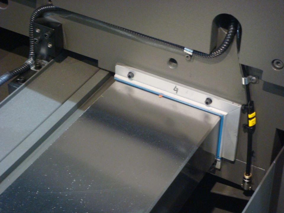 Cnc Kızak Sıyırıcı Lastiği